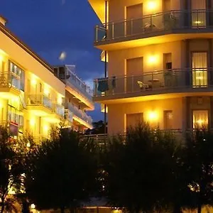 lady-mary-hotel.emilia-romagnahotels.net/